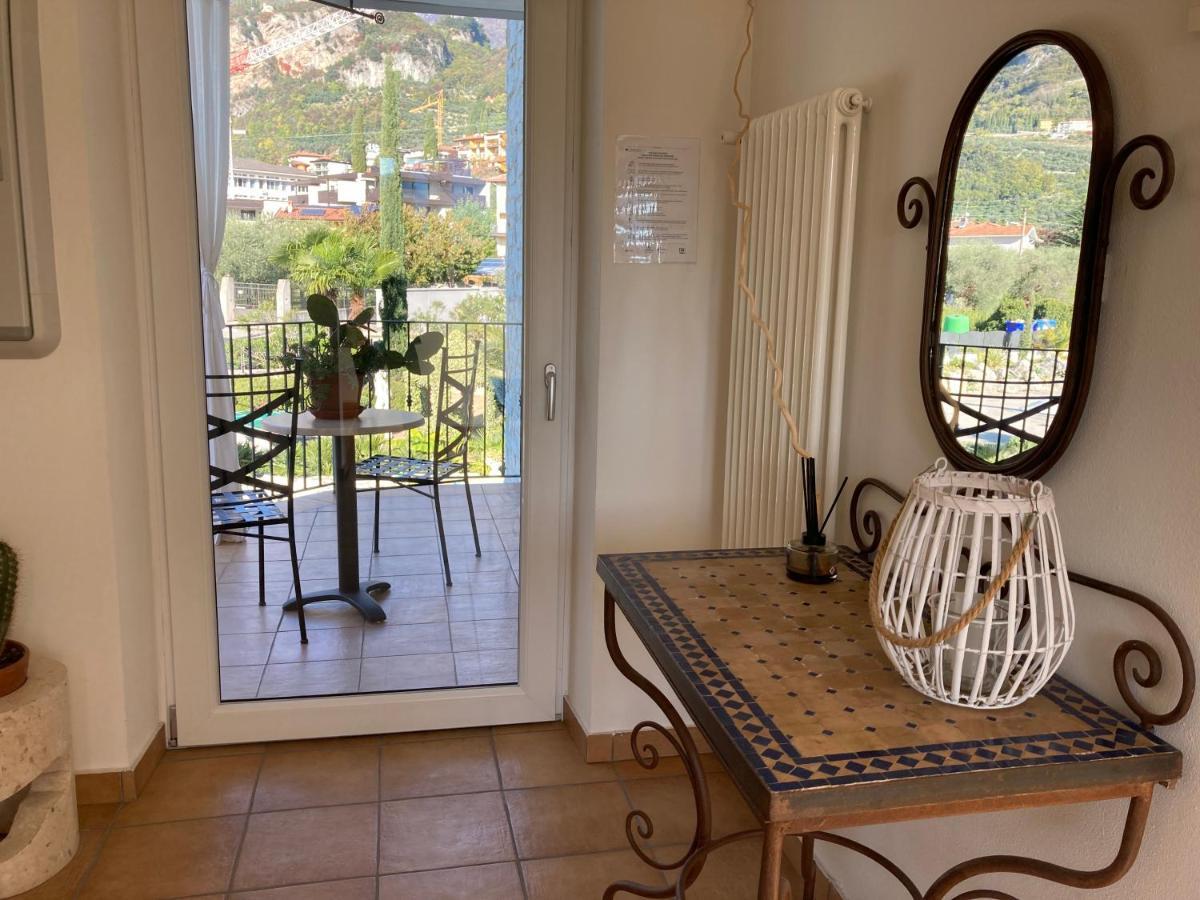Residenza Le Due Torri Aparthotel Riva del Garda Exteriör bild