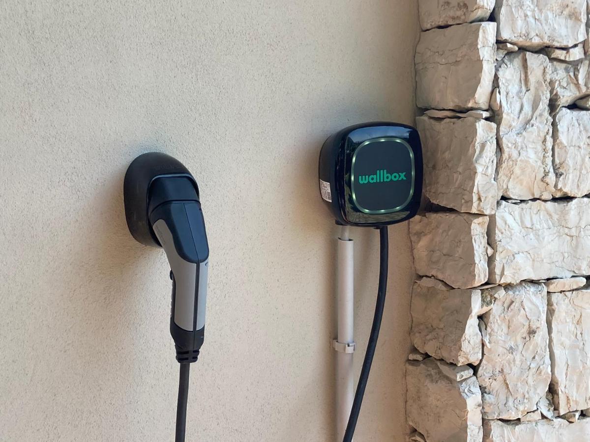 Residenza Le Due Torri Aparthotel Riva del Garda Exteriör bild