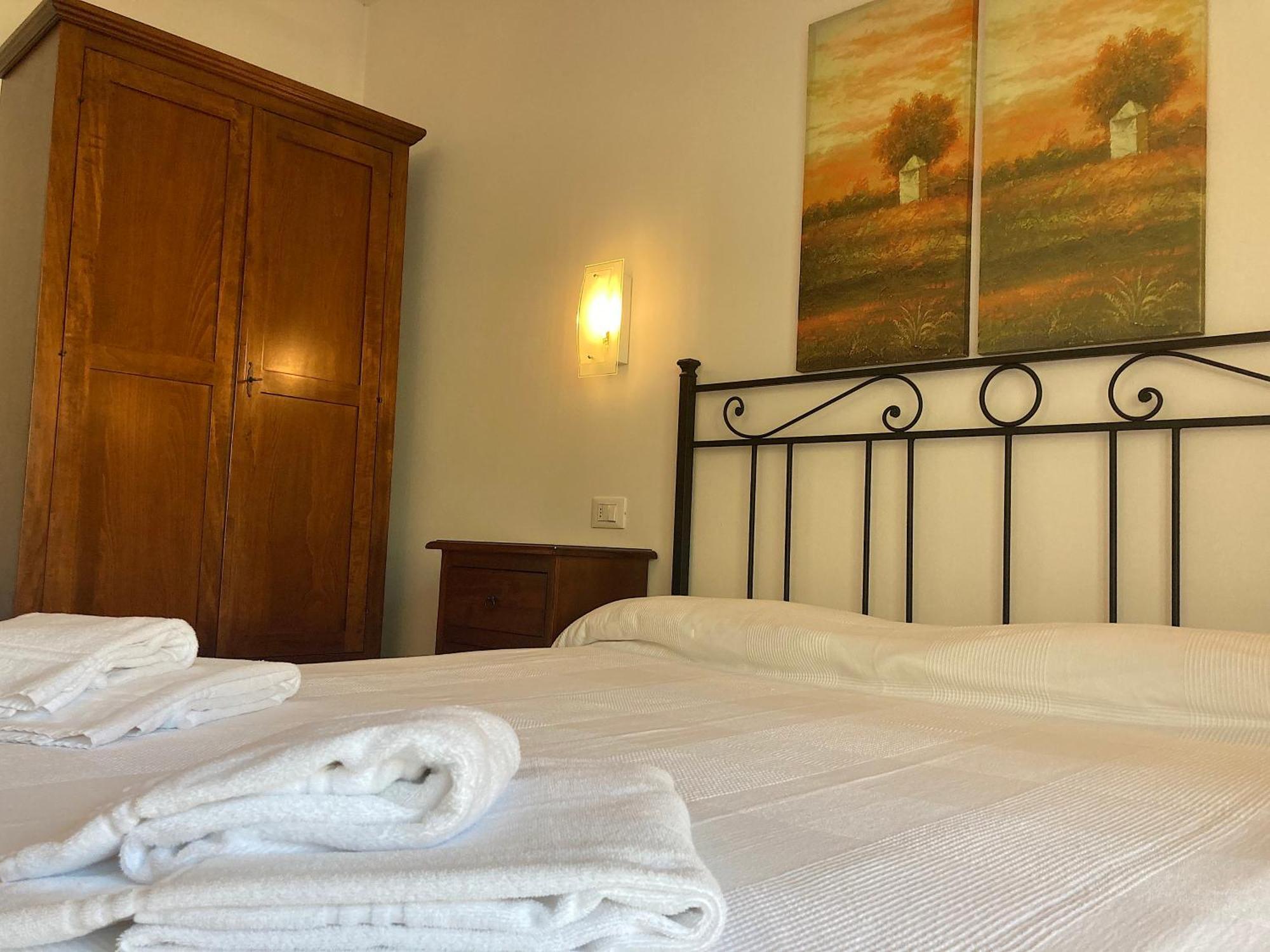 Residenza Le Due Torri Aparthotel Riva del Garda Exteriör bild